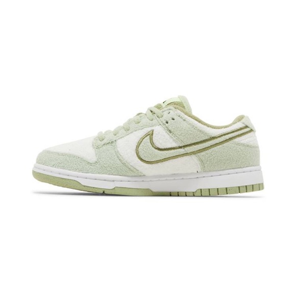 Nike Dunk Low SE ‘fleece - honeydew’ - Picture 4 of 7
